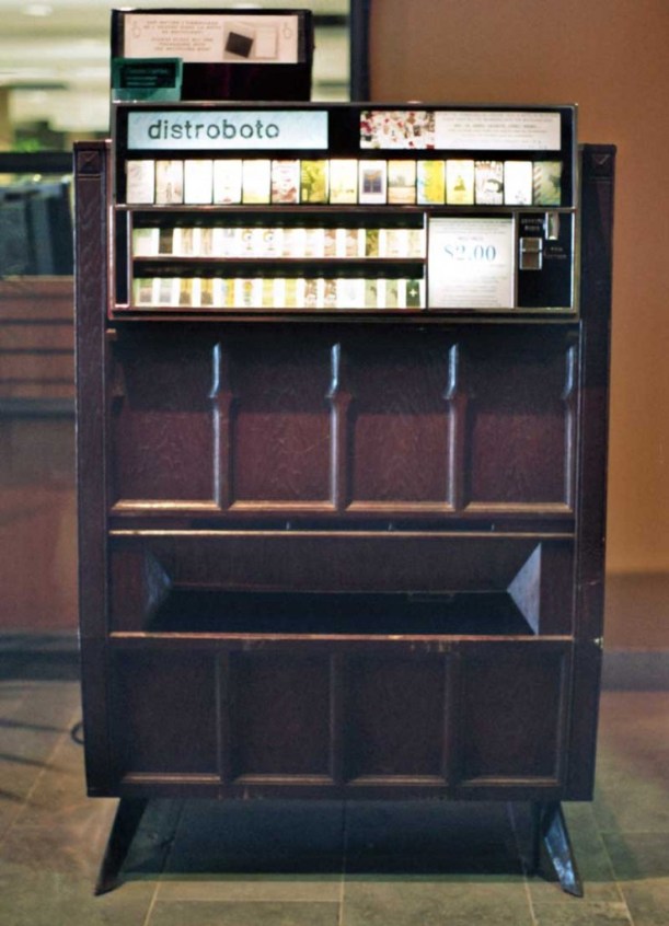 distrobotomachineweb-739x1024